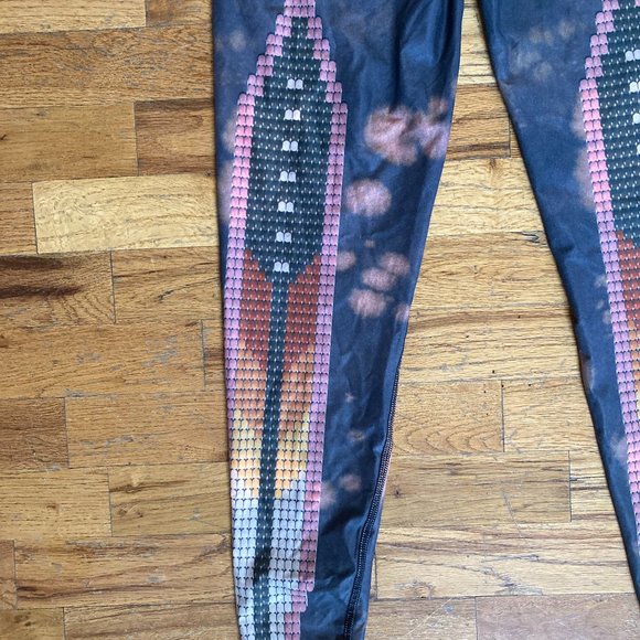 Teeki - Leggings/Yoga Hot Pants - L - Picture 2 of 6